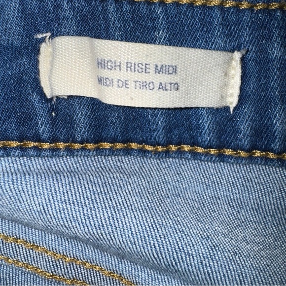 Universal Thread Blue Denim Shorts - Picture 3 of 4